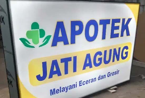 apotek jati agung